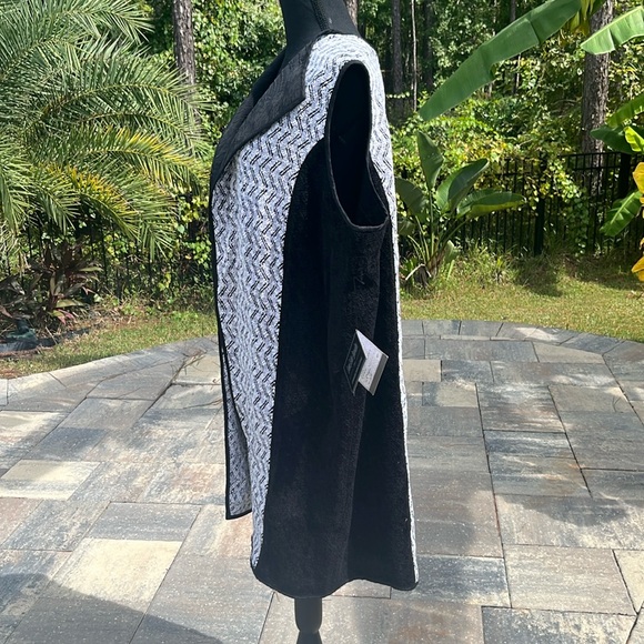 Laura-Fisher-Bonvallet custom made silk blend long vest - Picture 4 of 9